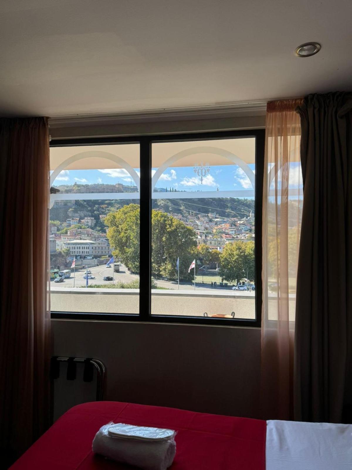 Hotel Rike Park 第比利斯 外观 照片
