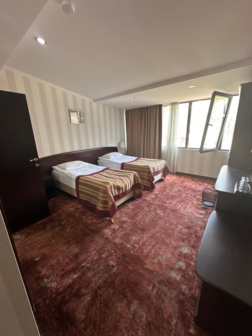 Hotel Rike Park 第比利斯 外观 照片