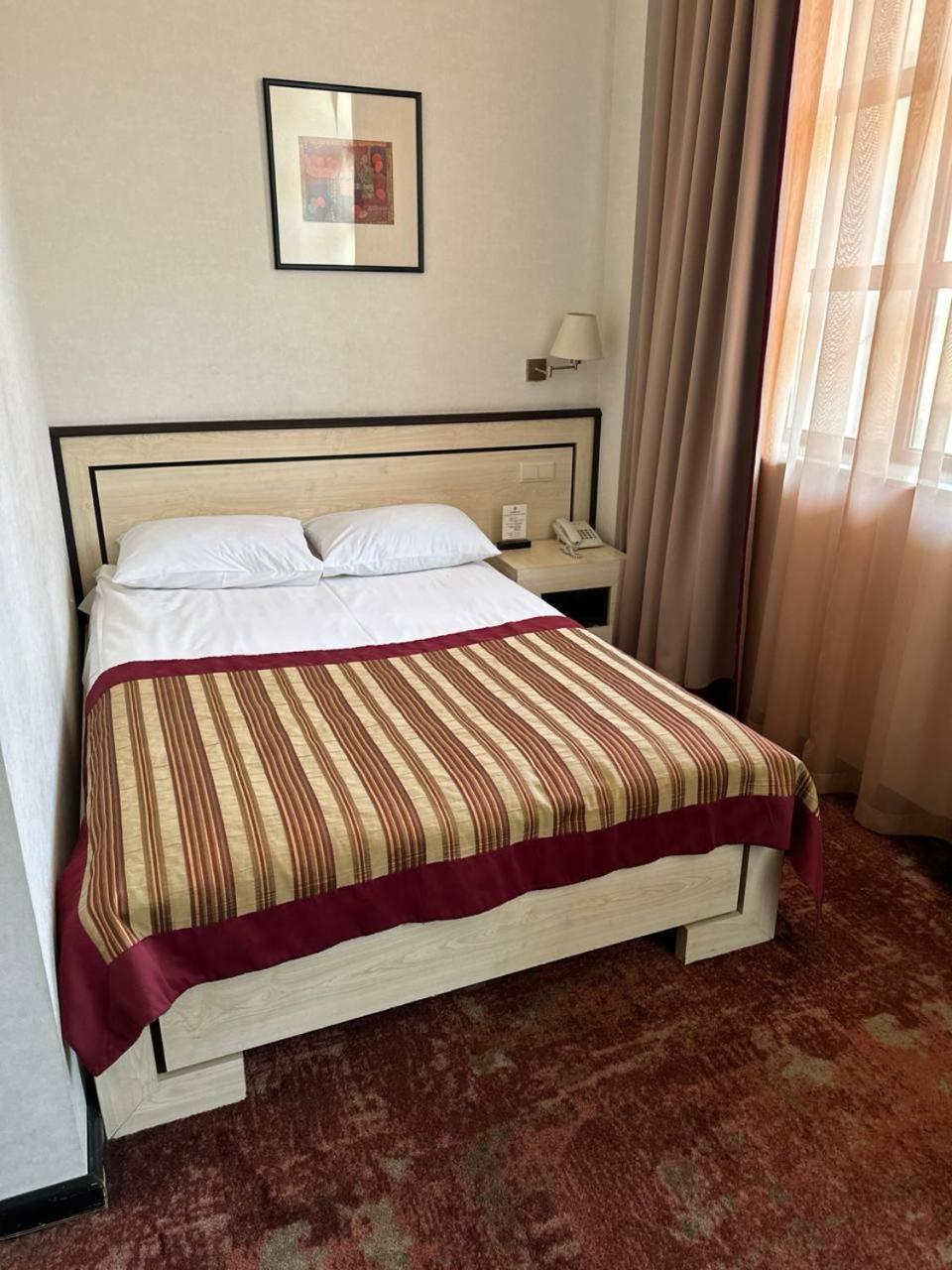 Hotel Rike Park 第比利斯 外观 照片