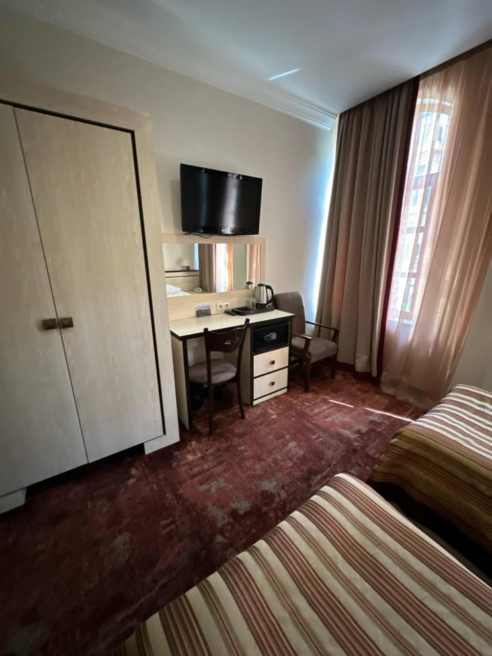 Hotel Rike Park 第比利斯 外观 照片
