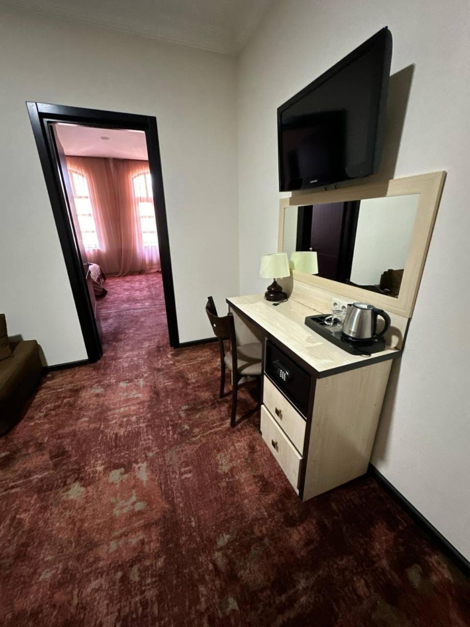 Hotel Rike Park 第比利斯 外观 照片