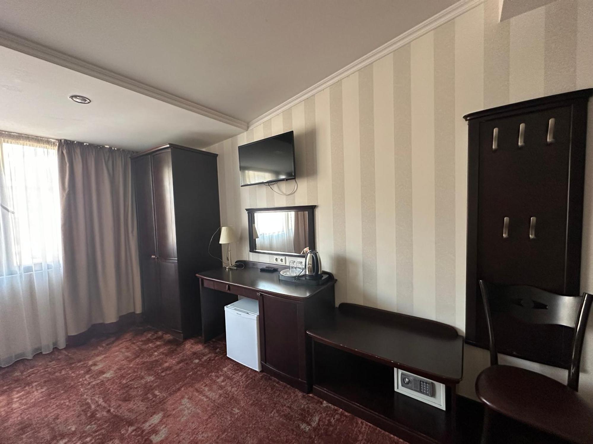 Hotel Rike Park 第比利斯 外观 照片