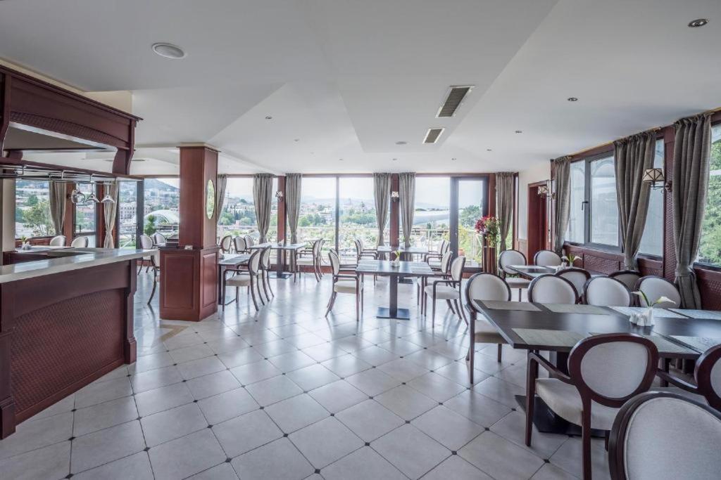Hotel Rike Park 第比利斯 外观 照片