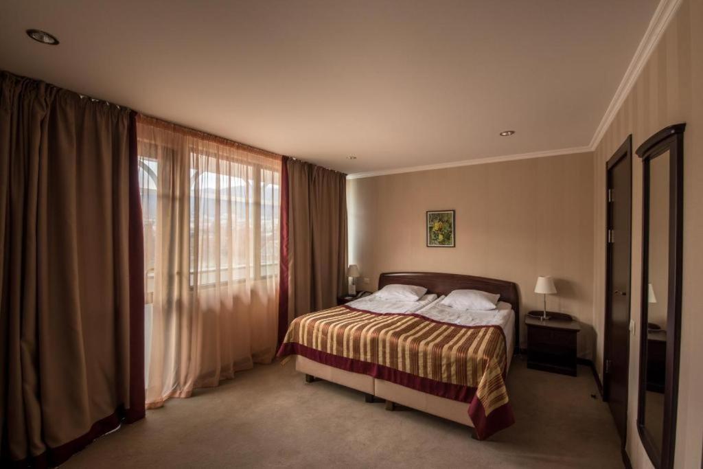 Hotel Rike Park 第比利斯 外观 照片